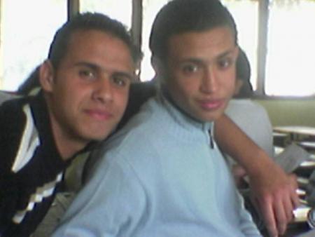 ce sont mes amis anass et mehdi